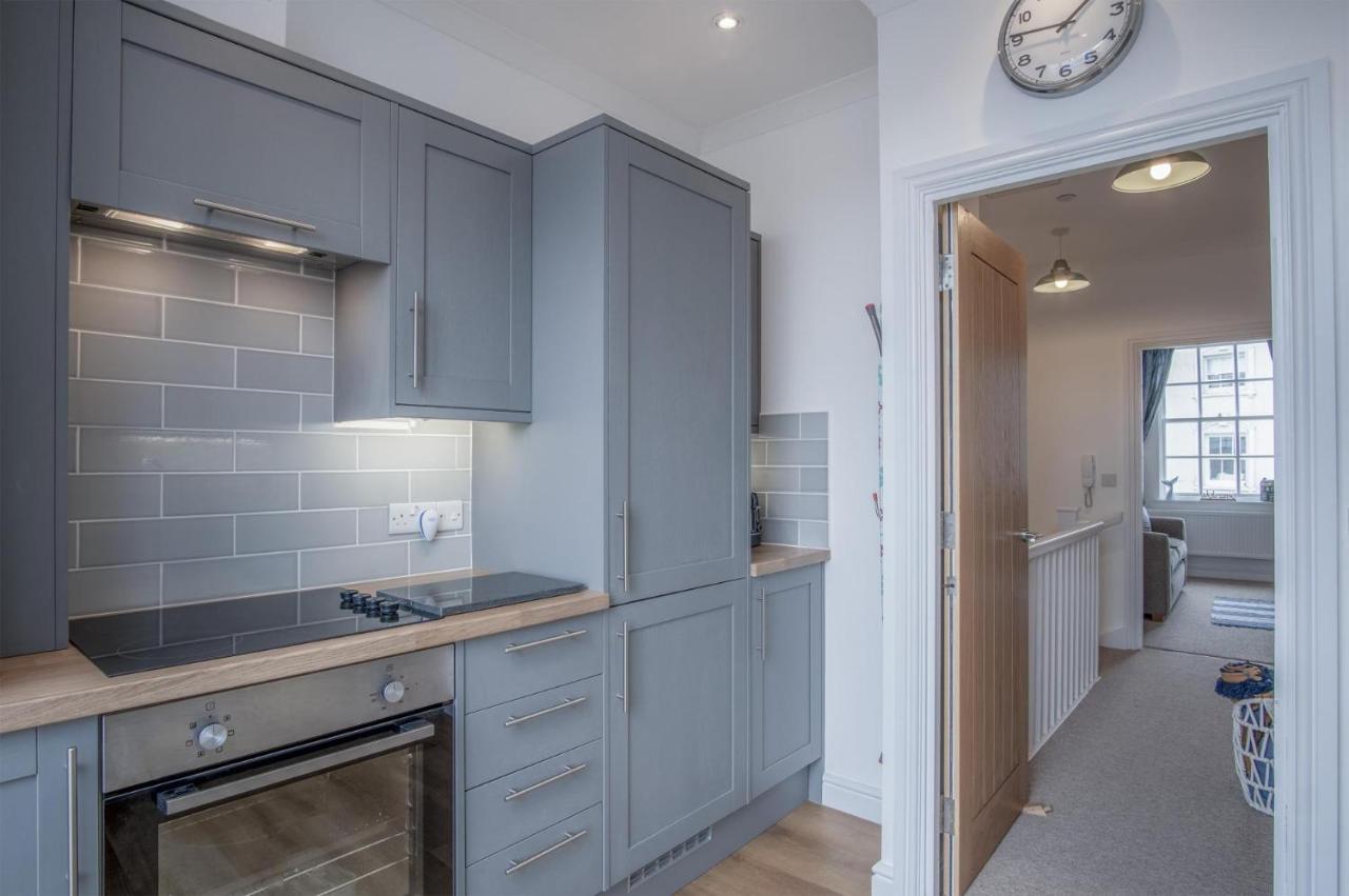 Ramsey Apartment - 2 Bedroom Apartment - Tenby Kültér fotó