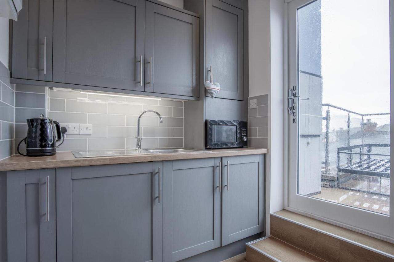Ramsey Apartment - 2 Bedroom Apartment - Tenby Kültér fotó